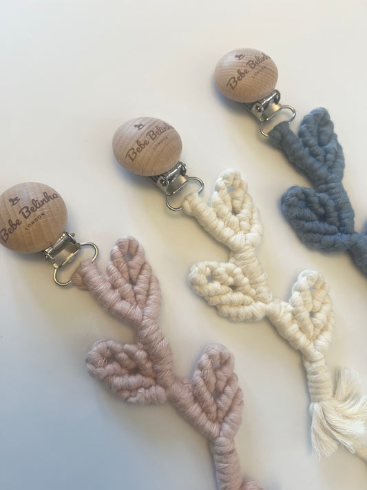 Organic Cotton Leaf Pacifier Clip